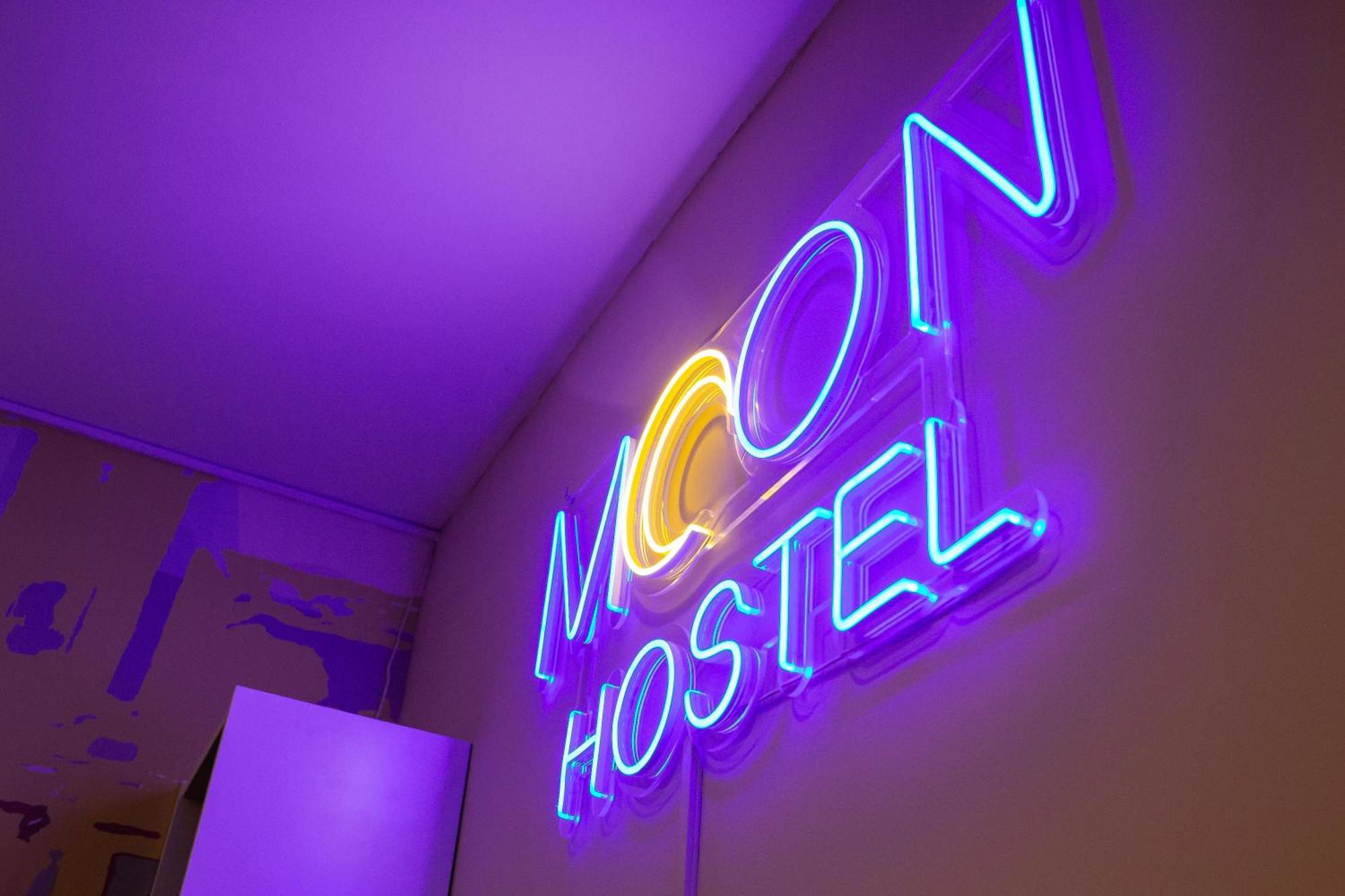 Moon Hostel Wrocław Kültér fotó