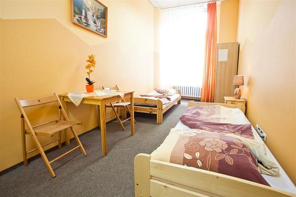 Moon Hostel Wrocław Kültér fotó